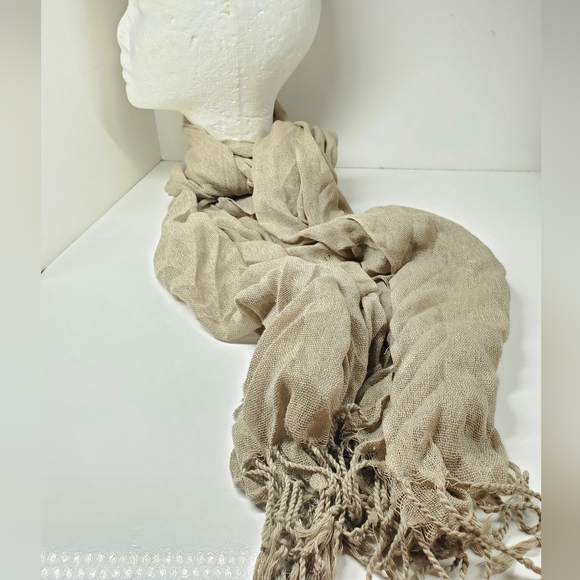 Pleated Herringbone Tan Scarf - Picture 5 of 7